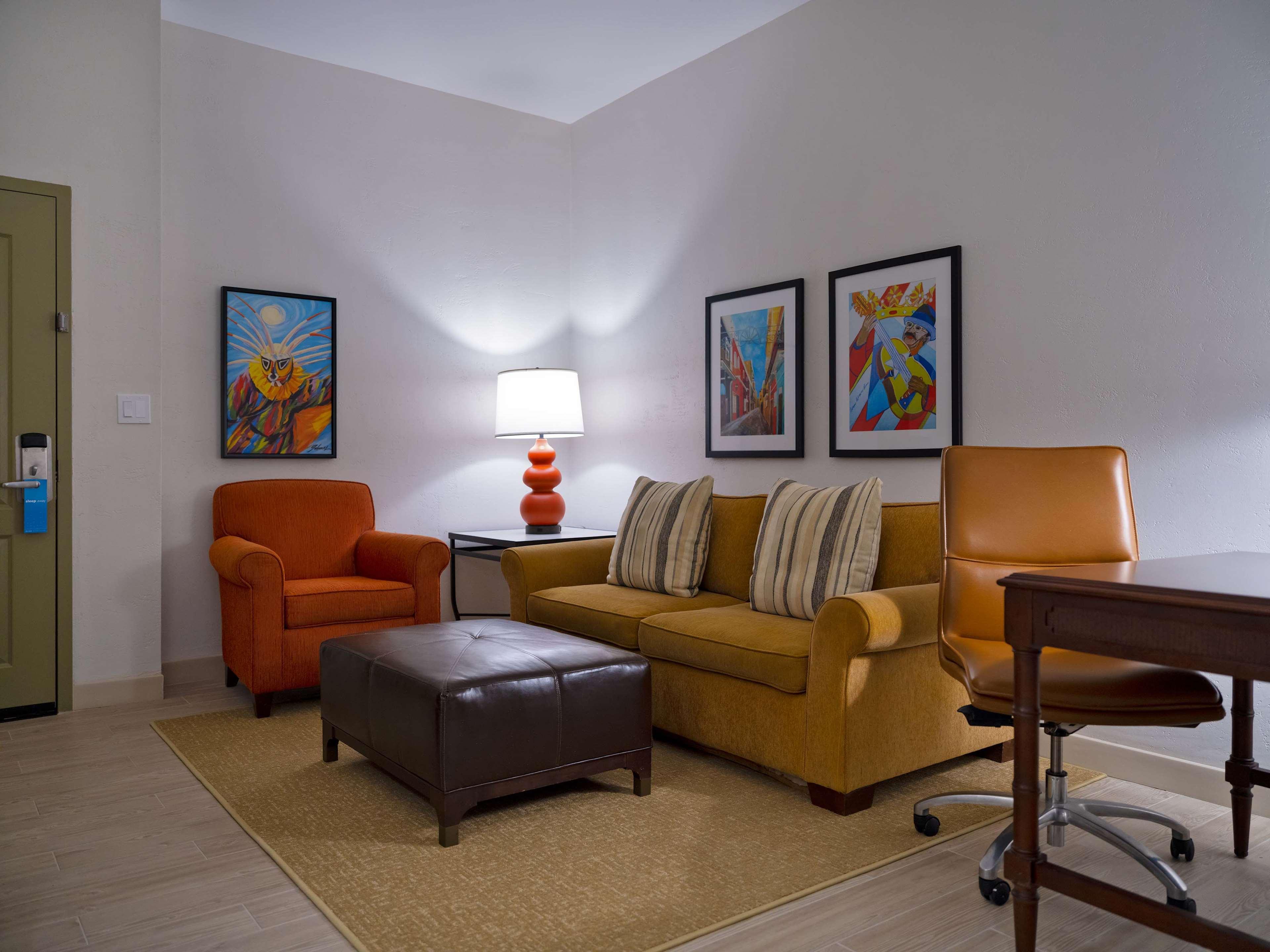 Hampton Inn & Suites San Juan Carolina Exteriör bild