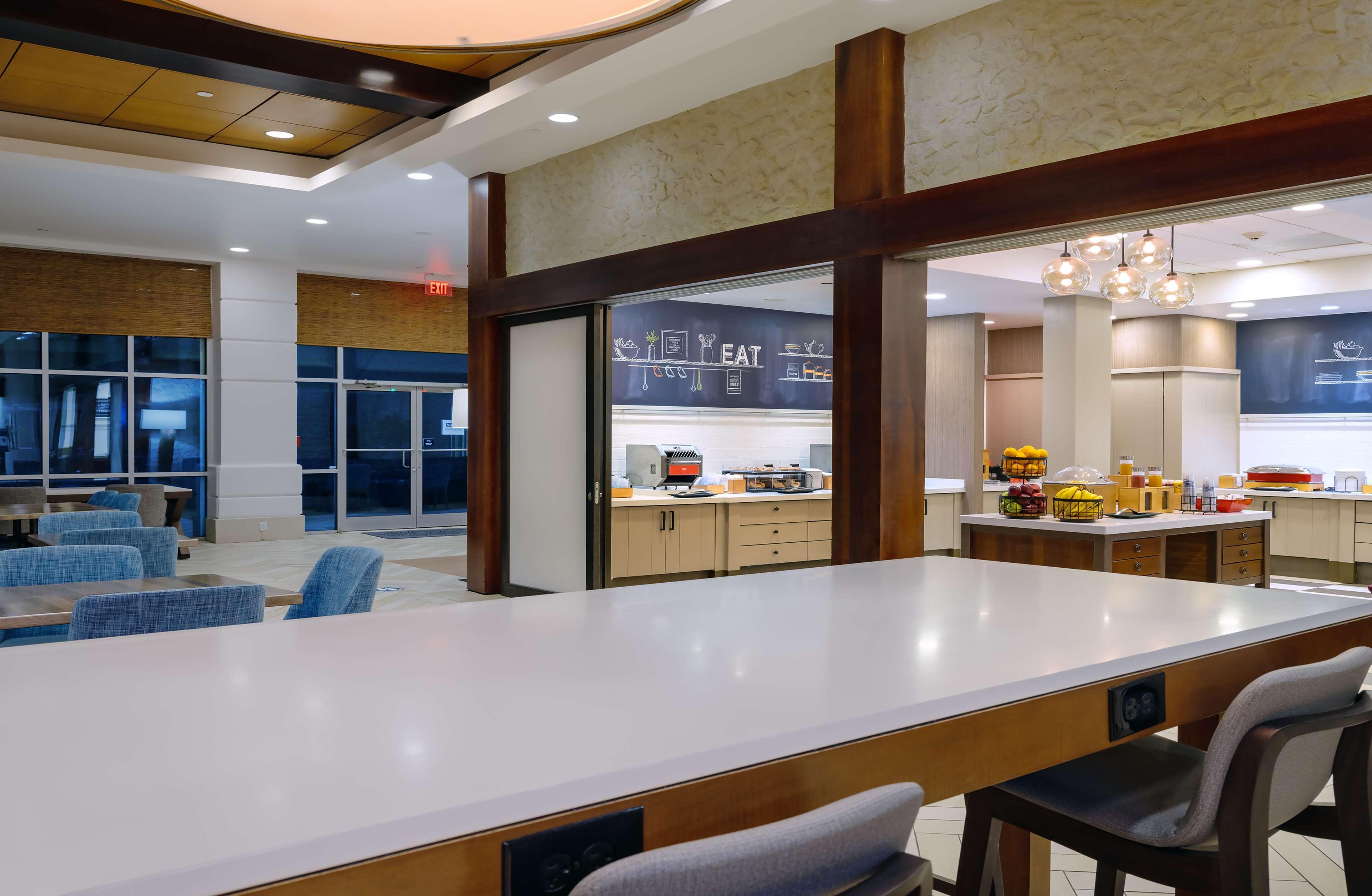 Hampton Inn & Suites San Juan Carolina Exteriör bild