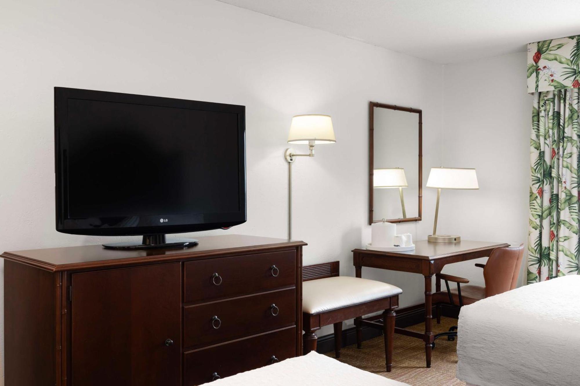 Hampton Inn & Suites San Juan Carolina Exteriör bild