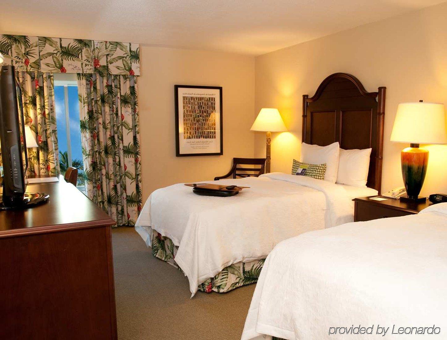 Hampton Inn & Suites San Juan Carolina Rum bild